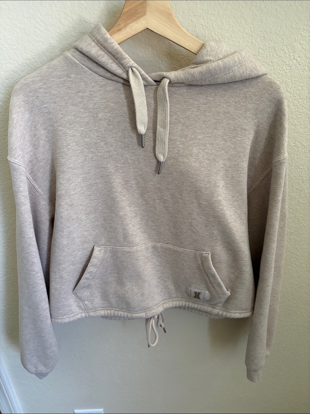 Savage x Fenty Women’s Cropped Drawstring Hoodie in Light Beige